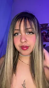 Snapshot of NinaValencia_ chatting on March 28, 7:57 pm NinaValencia online show from March 28, 7:57 pm