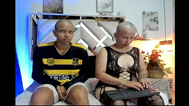 Natasha and zoe  online show from July 21, 11:23 am