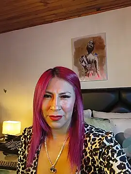 Snapshot of tatianabelli chatting on June 18, 9:08 pm tatianabelli online show from June 18, 9:08 pm