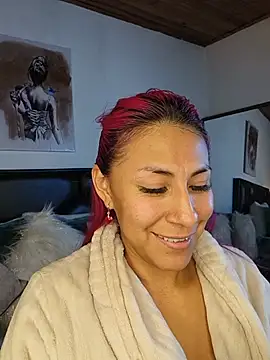 Snapshot of tatianabelli chatting on July 2, 9:32 pm tatianabelli online show from July 2, 9:32 pm