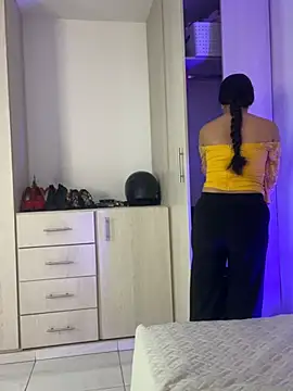babylexi18 online show from April 30, 7:09 pm