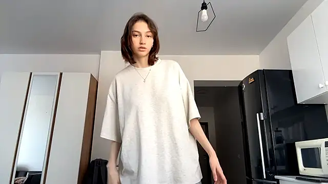 Aliceborderland online show from March 27, 10:04 am