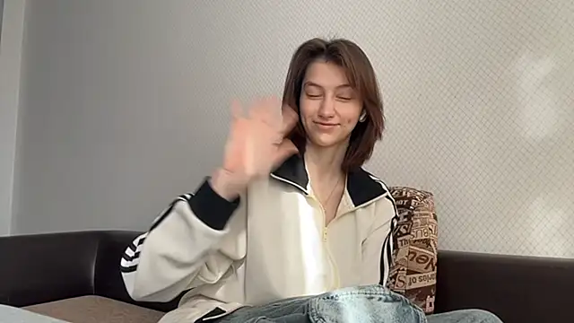 Aliceborderland online show from April 1, 7:42 am