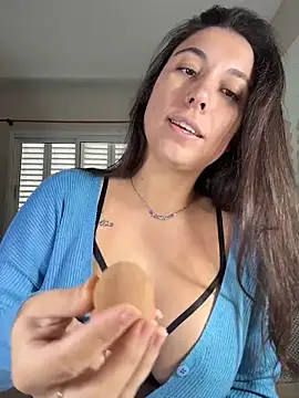 Snapshot of Carolzinhalux69 chatting on May 25, 4:24 pm Carolzinhalux69 online show from May 25, 4:24 pm