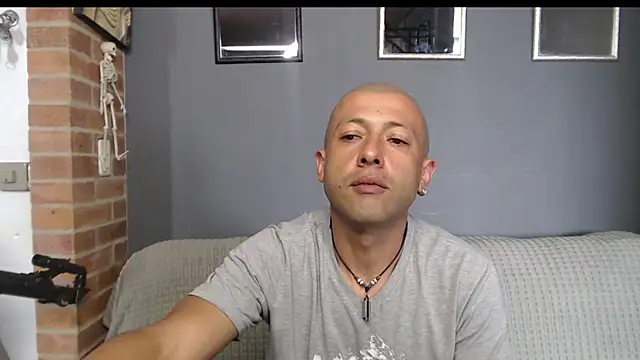  bonnie and clyde online show from July 11, 9:05 pm