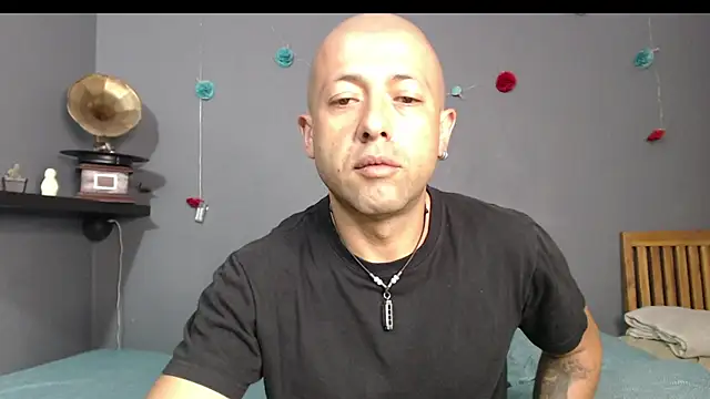  bonnie and clyde online show from July 29, 9:13 pm