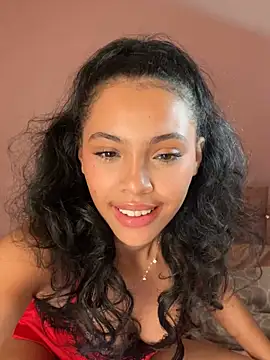 Snapshot of Brattybaee chatting on March 28, 9:47 pm Brattybaee online show from March 28, 9:47 pm