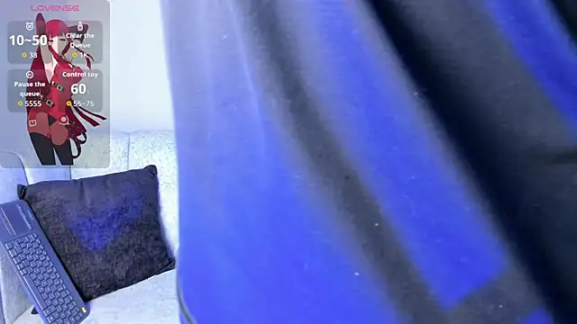 Velvet Noir  online show from July 1, 11:34 am