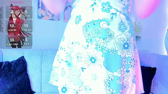 Velvet Noir  online show from July 21, 11:23 am