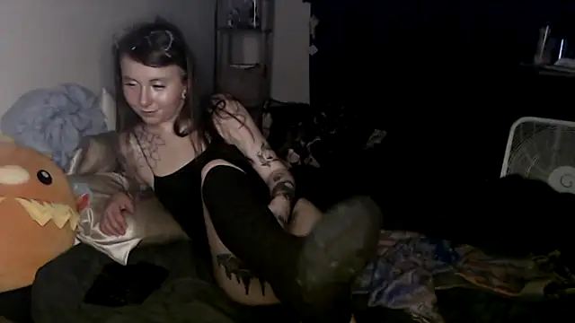 Snapshot of baby_hubby chatting on March 29, 2:00 am baby hubby online show from March 29, 2:00 am