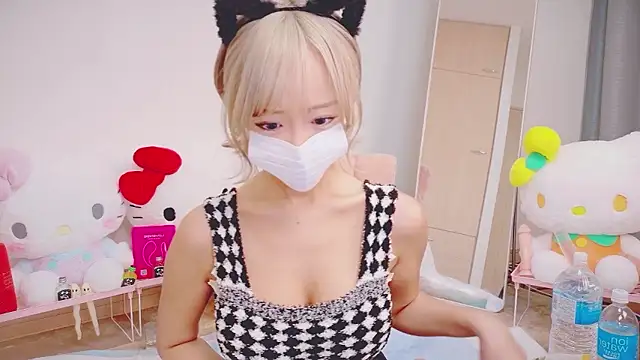 baby  cherry   online show from May 6, 12:10 pm