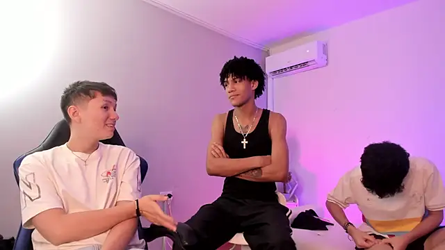 Good boys18 online show from May 22, 9:20 pm