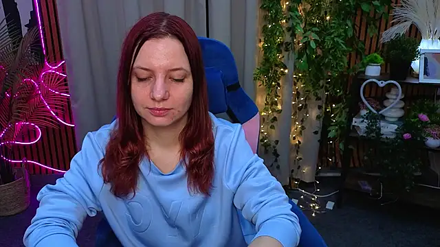 Snapshot of MariaMason chatting on April 4, 6:22 am MariaMason online show from April 4, 6:22 am