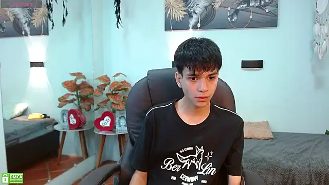 Snapshot of maxim_rod chatting on July 24, 7:45 pm maxim rod online show from July 24, 7:45 pm