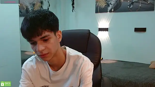 Snapshot of maxim_rod chatting on July 25, 7:44 pm maxim rod online show from July 25, 7:44 pm
