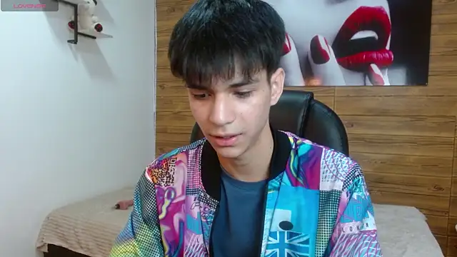Snapshot of maxim_rod chatting on July 29, 8:29 pm maxim rod online show from July 29, 8:29 pm
