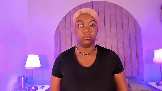 SUSAN-BLUE online show from July 7, 8:13 pm