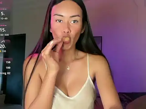 Snapshot of SweetSugar_xx chatting on June 11, 5:16 am SweetSugar xx online show from June 11, 5:16 am