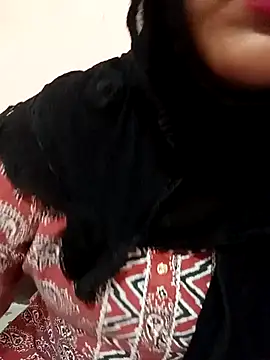 Miss Noor   online show from July 17, 3:24 am