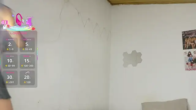 Snapshot of estephany_doll01 chatting on April 5, 4:53 am estephany doll01 online show from April 5, 4:53 am