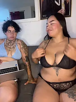 lunaa love online show from June 12, 1:15 am