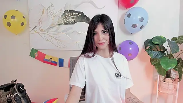 crystal arlette  online show from June 19, 2:32 pm