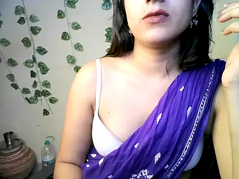 Snapshot of NANCY_OBEROYE chatting on June 11, 5:00 pm NANCY OBEROYE online show from June 11, 5:00 pm