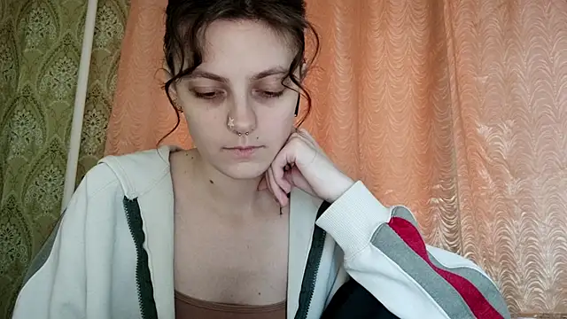 ShirleyNibbs online show from April 2, 3:09 pm