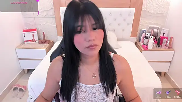Snapshot of MILLYEVANS1 chatting on June 26, 3:33 am MILLYEVANS1 online show from June 26, 3:33 am