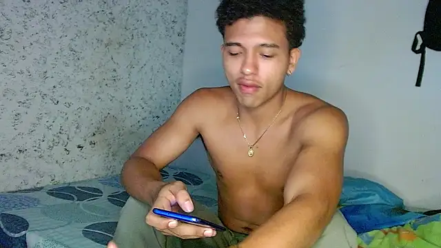 Snapshot of tonydesire_ chatting on June 3, 7:30 pm tonydesire online show from June 3, 7:30 pm