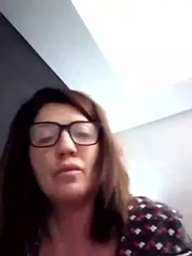 Snapshot of alessia1- chatting on March 29, 4:45 am alessia1- online show from March 29, 4:45 am