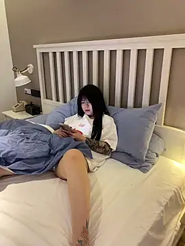 xiaoleilei-101 online show from April 1, 11:44 am