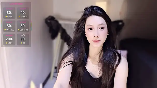 LILI7-LI online show from July 3, 1:50 pm