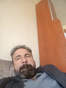 Snapshot of arda096 chatting on May 15, 7:48 am arda096 online show from May 15, 7:48 am