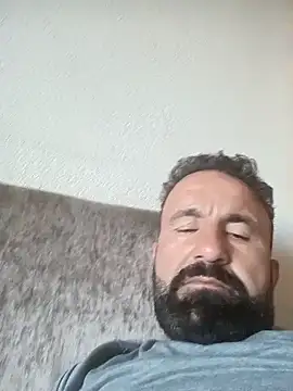 Snapshot of arda096 chatting on June 1, 1:24 pm arda096 online show from June 1, 1:24 pm