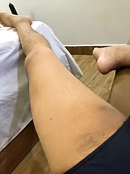 xdam00001 online show from April 6, 11:33 am