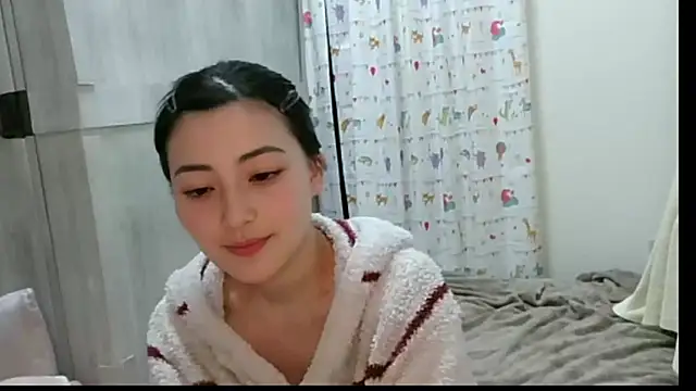 kaede 1122 online show from April 5, 12:08 am