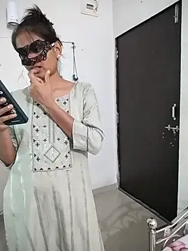sexy couple liv online show from June 14, 4:25 am