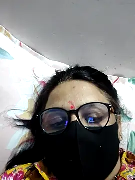 purvi46 online show from April 23, 5:59 pm