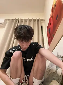 sexyboy-3525 online show from June 21, 2:30 pm