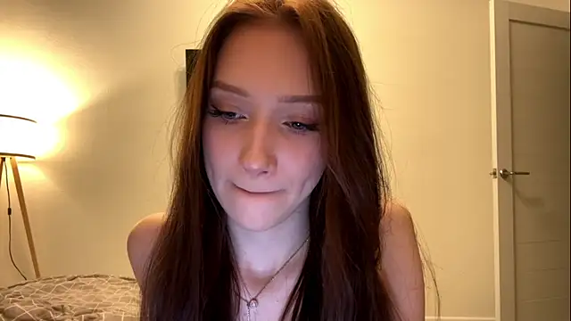 MiaNewstrom online show from March 31, 8:42 pm