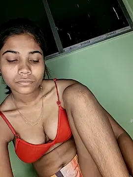 Snapshot of sexy__Valentine chatting on April 18, 3:49 pm sexy Valentine online show from April 18, 3:49 pm
