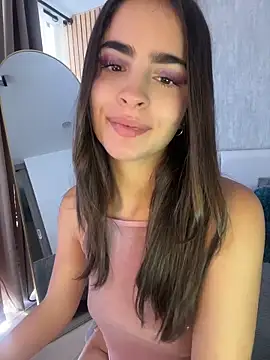 EmmaVonn online show from June 14, 8:00 pm