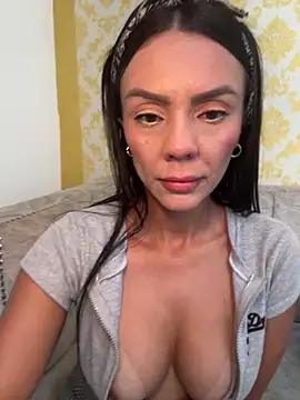 SofiParma online show from April 23, 7:16 pm