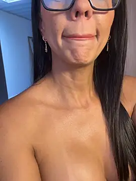 SofiParma online show from May 3, 5:52 pm