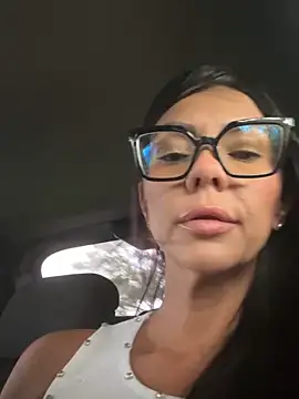 SofiParma online show from June 7, 8:23 pm