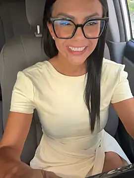 SofiParma online show from June 24, 9:58 pm