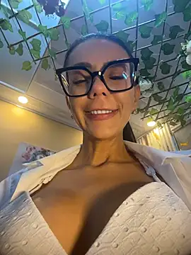 SofiParma online show from July 31, 9:25 pm