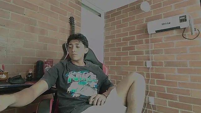 ethann2  online show from June 5, 3:40 pm