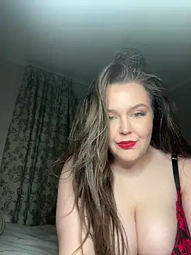 EnglishRoseAmateur online show from March 31, 11:38 pm